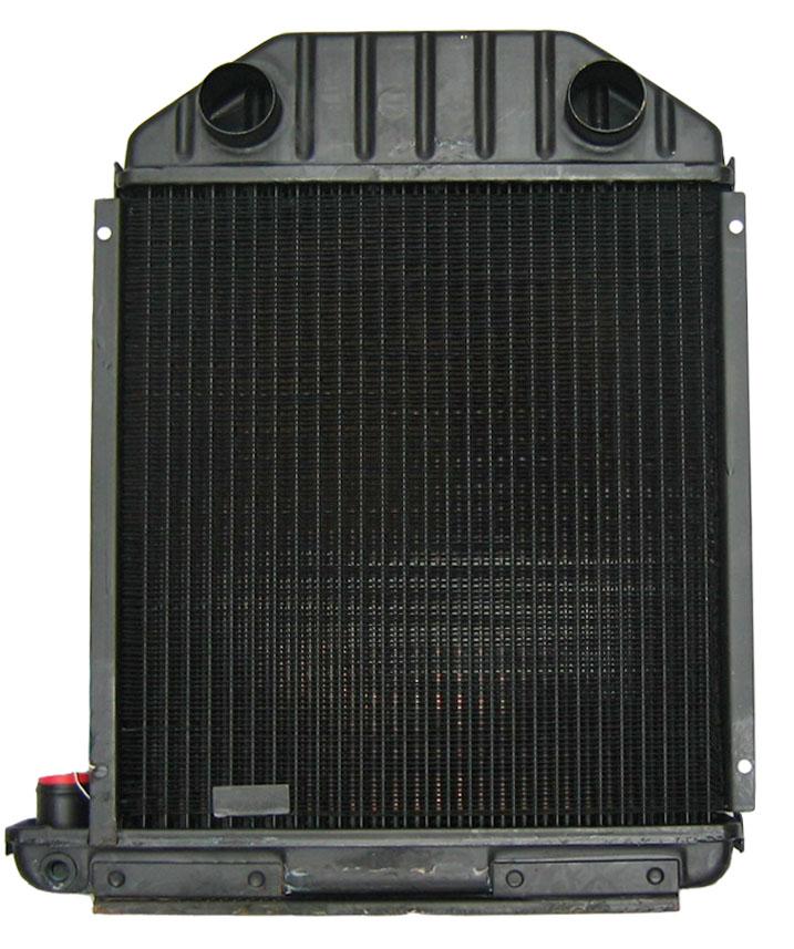 thumbnail of Radiator Fordson Dexta Standard