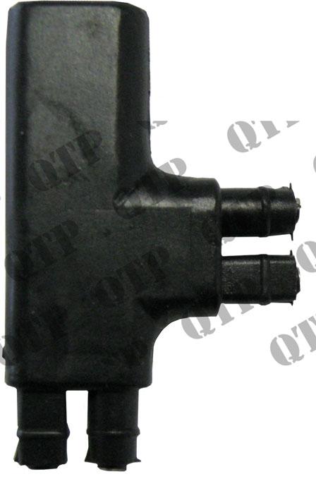 thumbnail of Marker Lamp to Marker Lamp Cable Connector