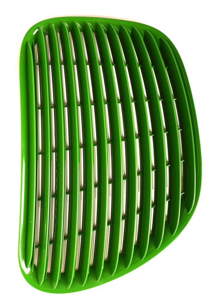 L157393, Bonnet Grill LH John Deere 6020 6120 6220 6320 QTP